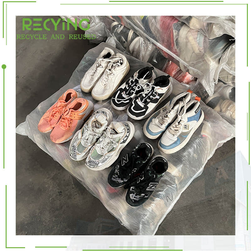 Wholesale Second Hand Women’s Sneakers (2)