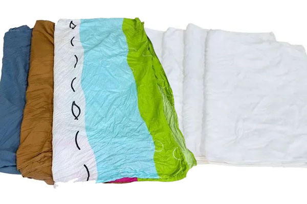 Wholesale recycled bedsheet material for machinery wiping