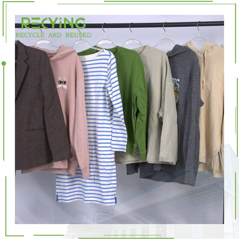 Wholesale Mixed Size Second Hand Uniqlo Winter Clothes