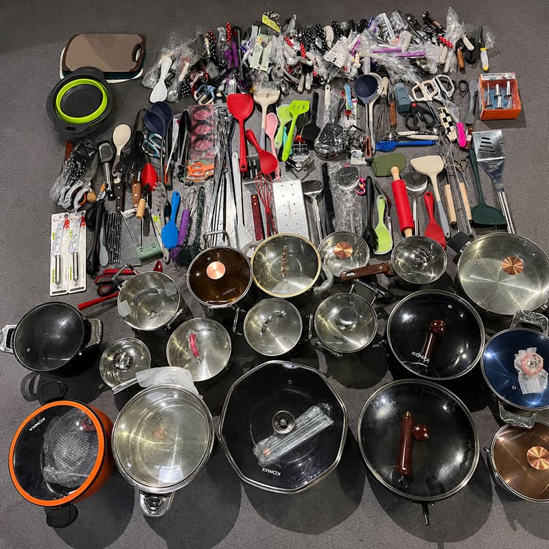Kitchenware Stocklots Mix Container